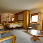 Appartement Chesa Munteratsch 2-zimmmerwohnung 205 Typ E Silvaplana