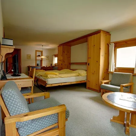 Apartment Chesa Munteratsch 2-zimmmerwohnung 205 Typ E *