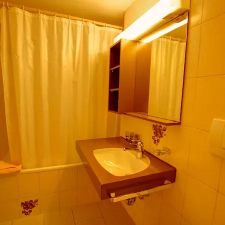 Chesa Munteratsch 2-zimmmerwohnung 205 Typ E Apartment *