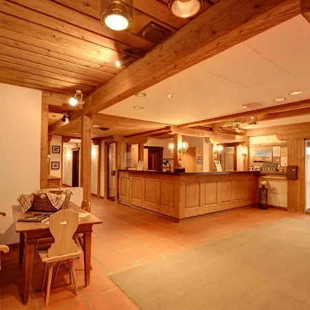 Apartment Chesa Munteratsch 2-zimmmerwohnung 205 Typ E *