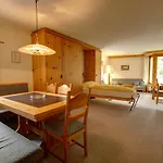 Chesa Munteratsch 2-zimmmerwohnung 205 Typ E * シルヴァプラーナ